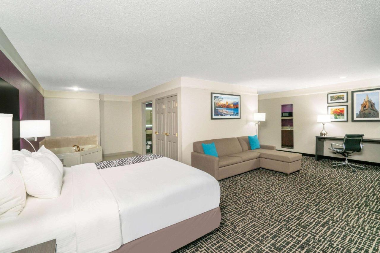 La Quinta By Wyndham Latham Albany Airport Hotel Exterior foto